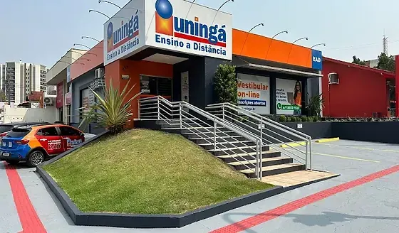 Fachada do Polo Uningá EAD em Londrina-PR